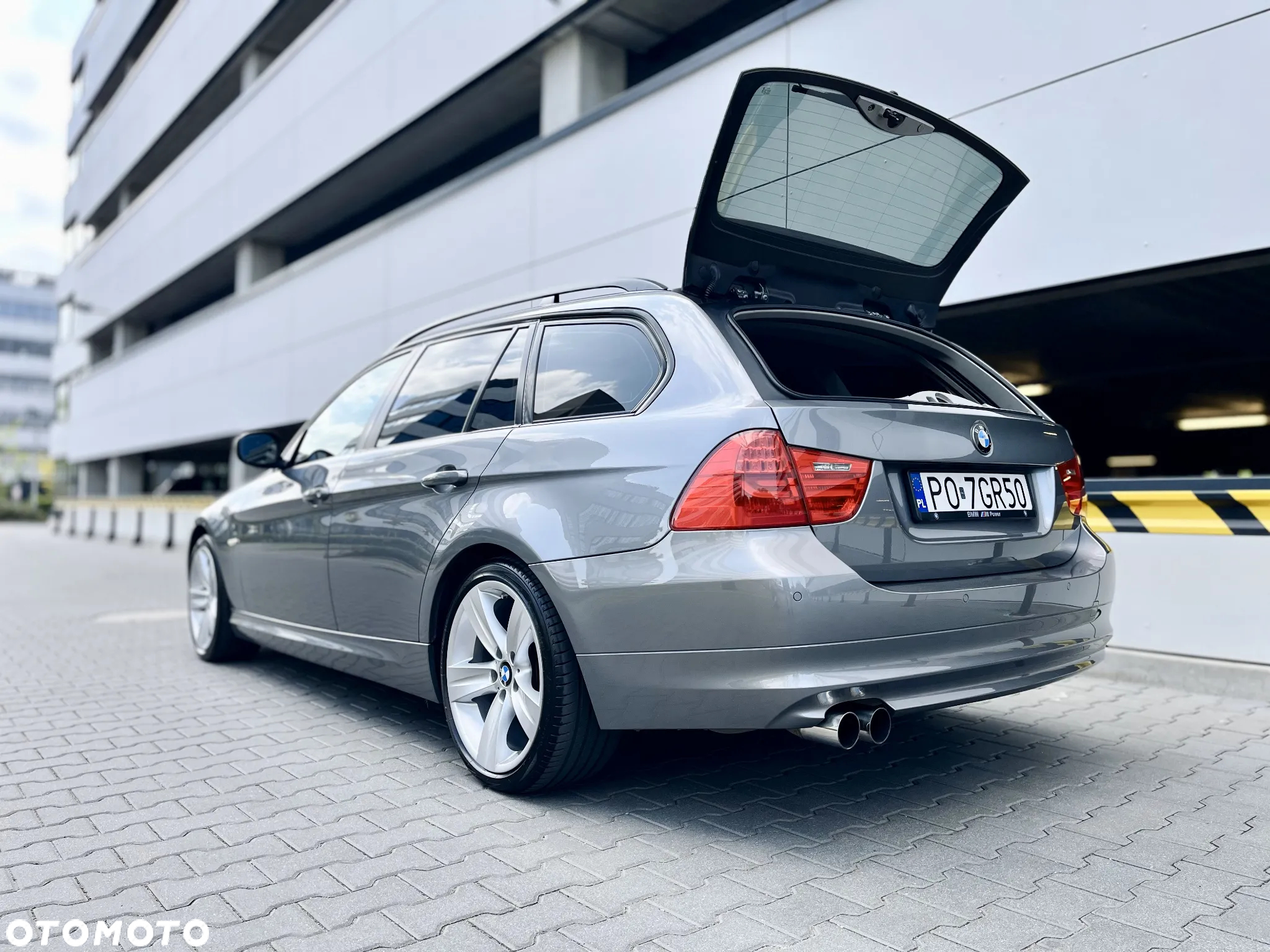 BMW Seria 3 318i - 15