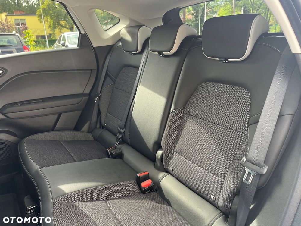 Renault Captur - 16