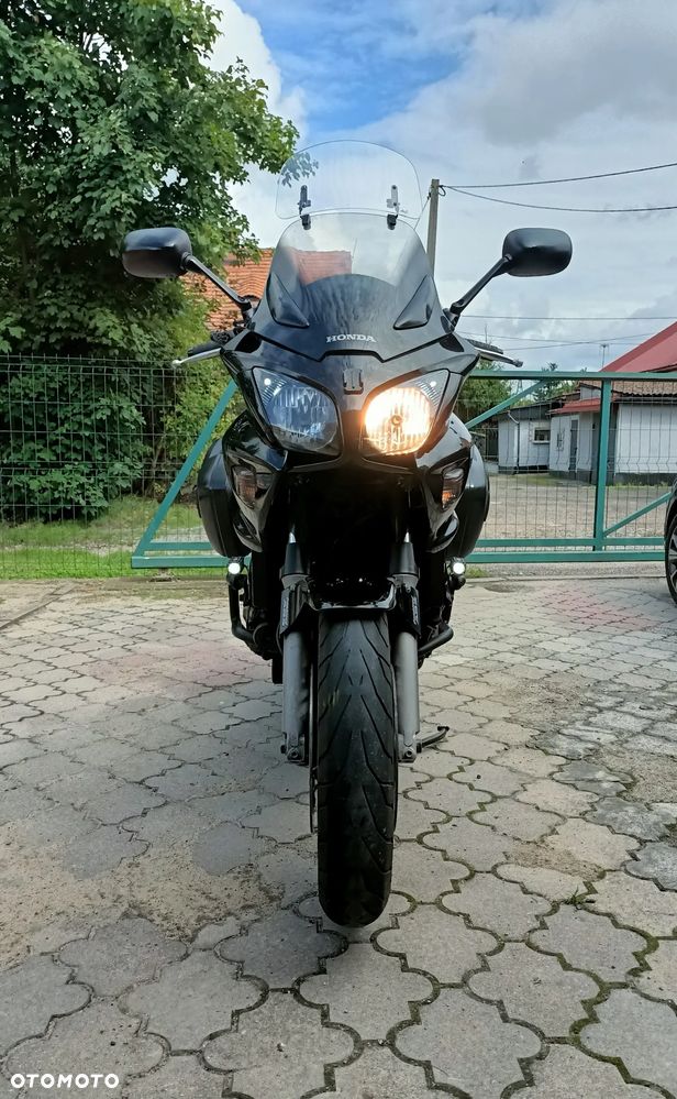 Honda CBF - 3