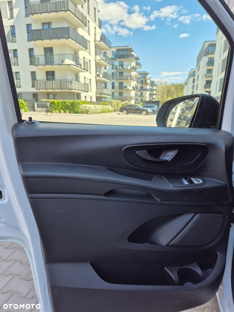 Mercedes-Benz Vito - 24