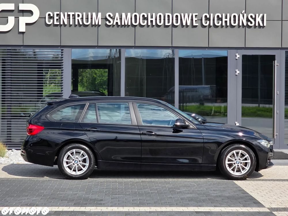 BMW Seria 3 318i GPF Advantage - 14