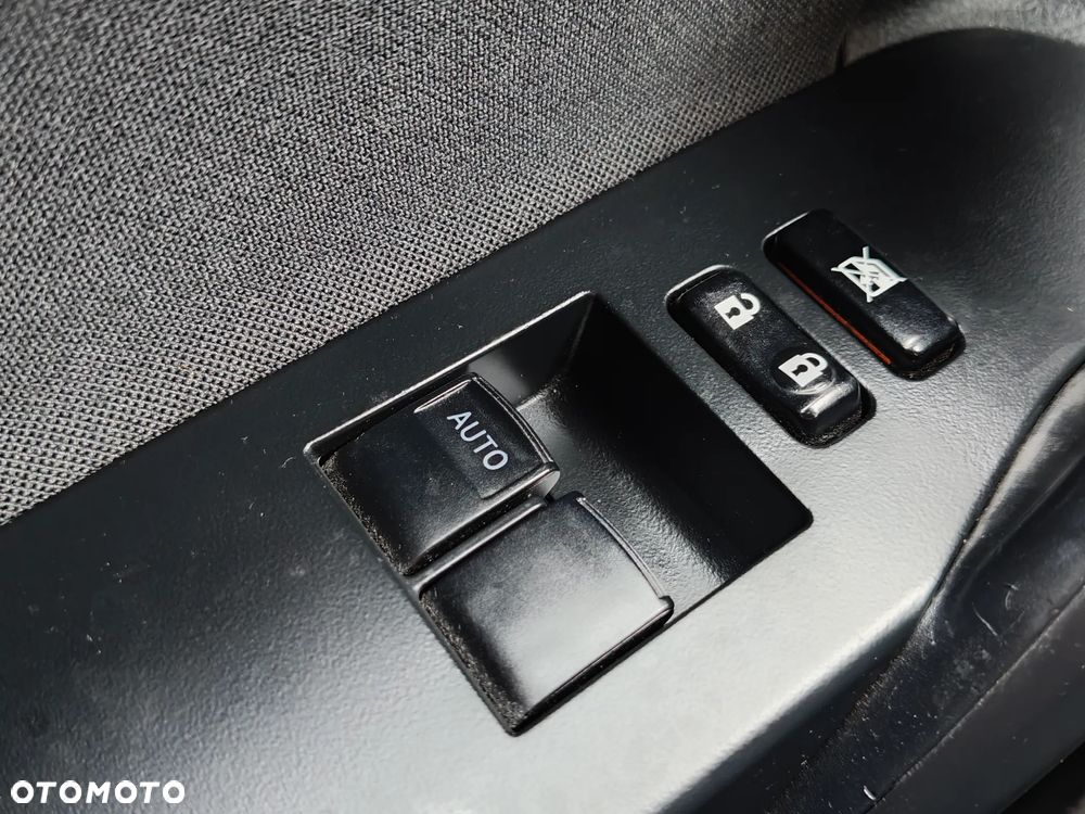 Toyota Auris 1.33 VVT-i Active - 22