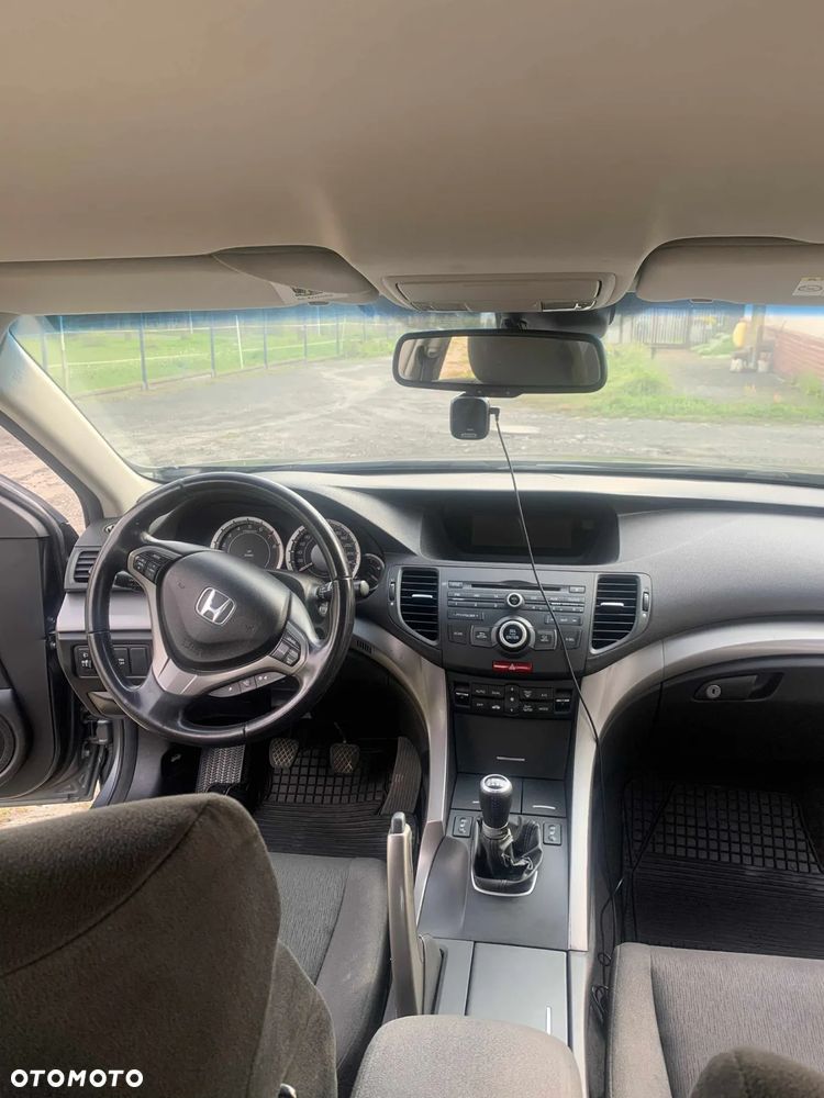 Honda Accord 2.0 Comfort - 12