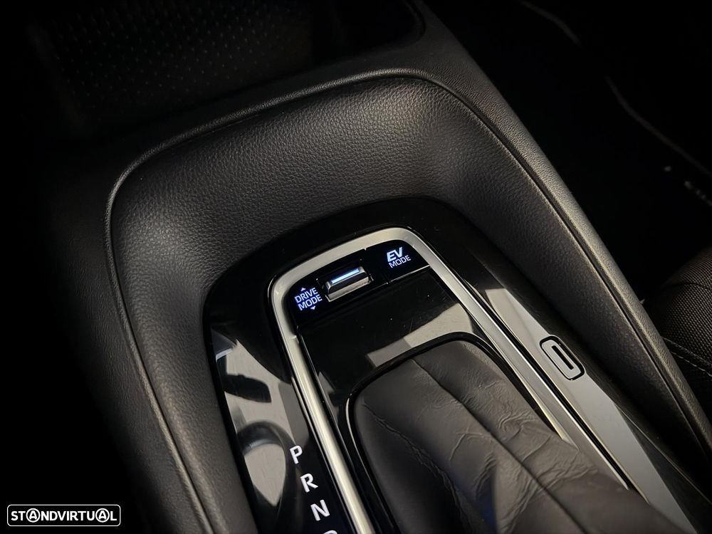 Toyota Corolla 1.8 Hybrid Comfort - 25