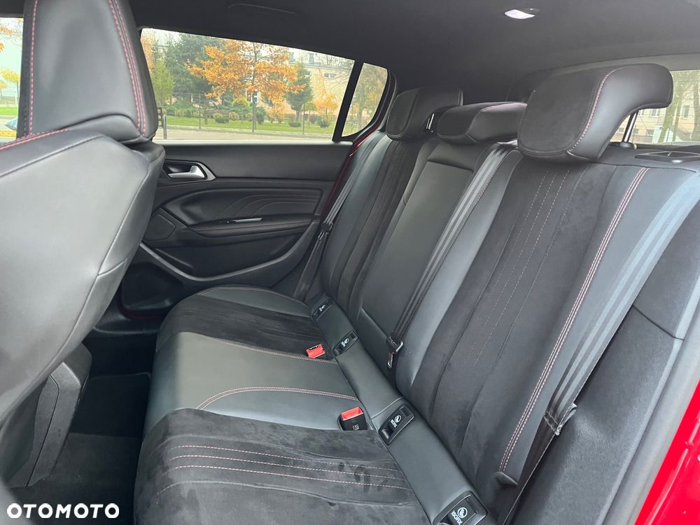 Peugeot 308 1.6 e-THP S&S GTi by Sport - 23