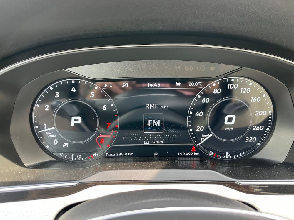 Volkswagen Passat - 26