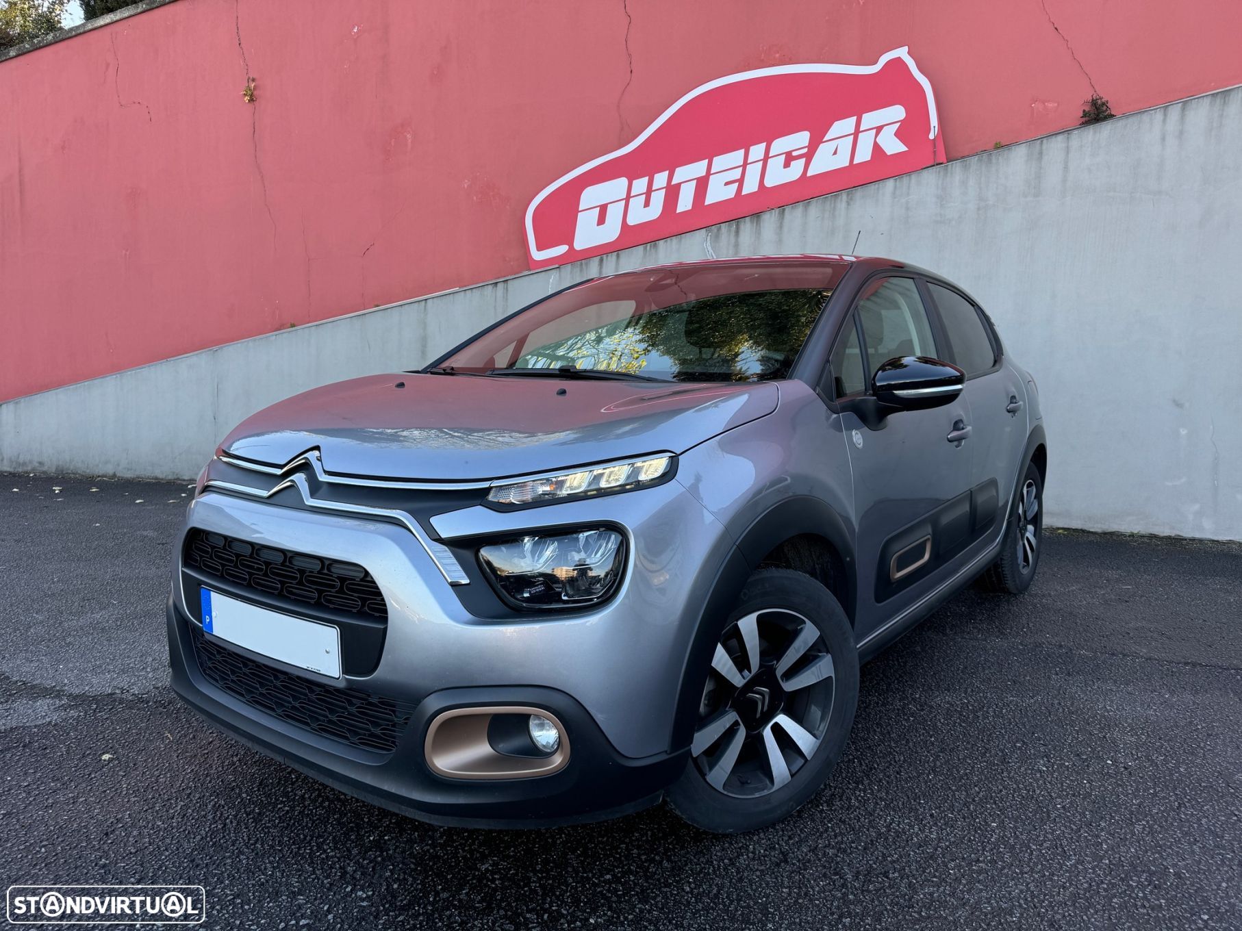 Citroën C3 1.2 PureTech C-Series - 1