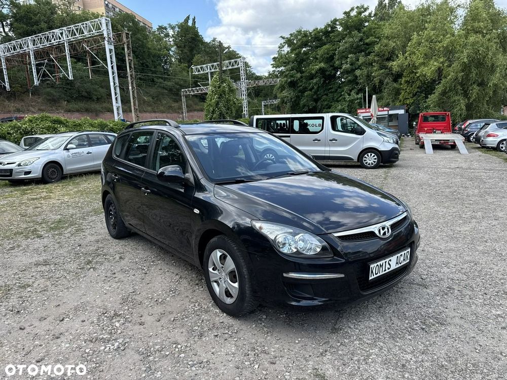 Hyundai i30 i30cw 1.4 FIFA WM Edition - 2