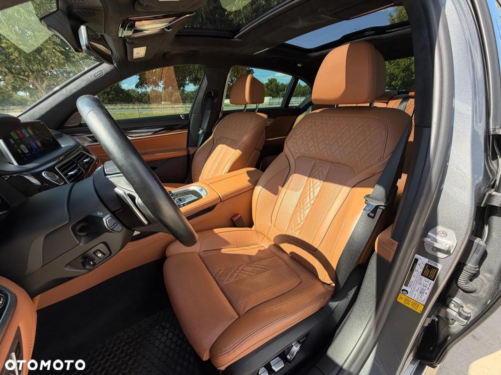 BMW Seria 7 - 11