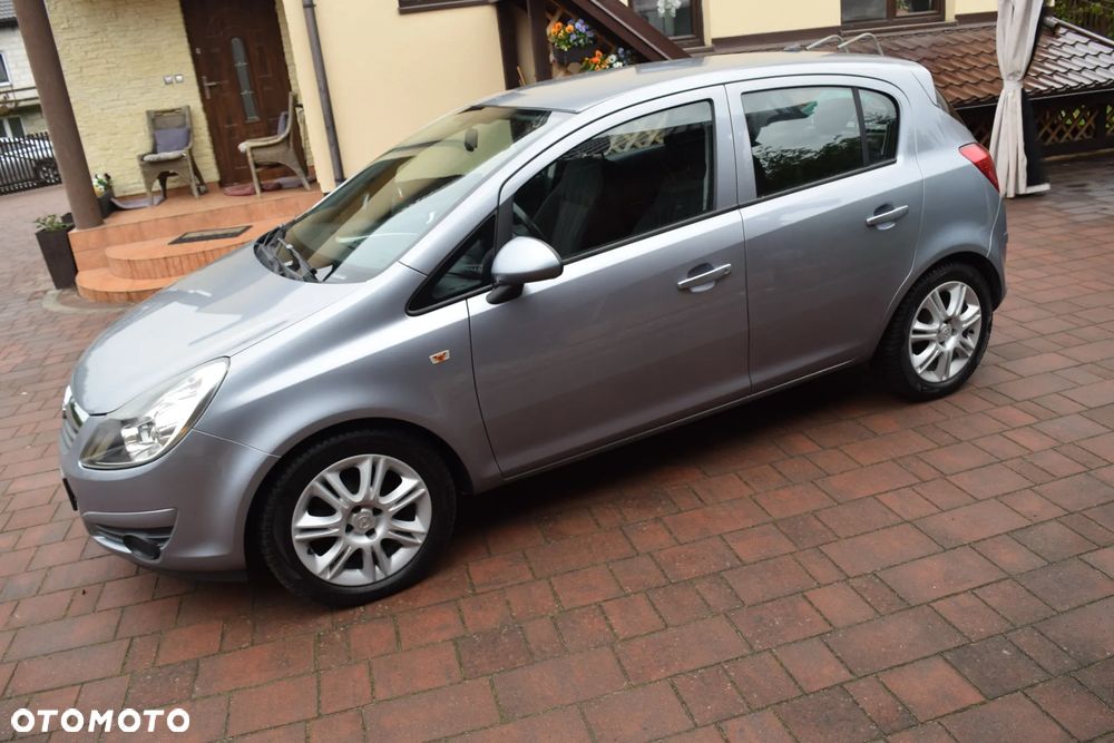 Opel Corsa 1.2 16V Navi - 11