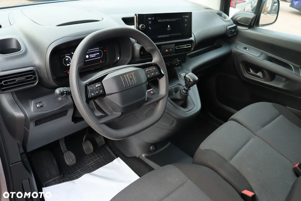 Fiat Doblo Chlodnia 2tys km Salon Pl,F-vat23,3osobowy. - 10