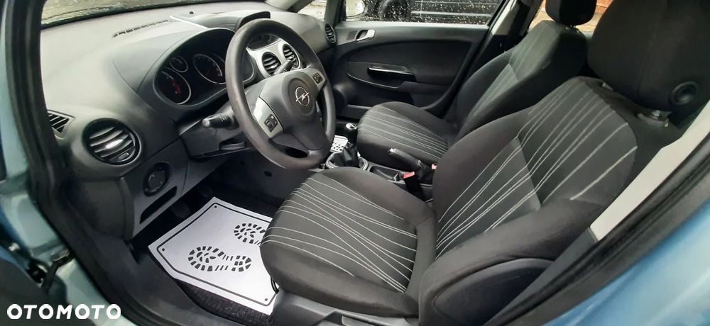 Opel Corsa - 22