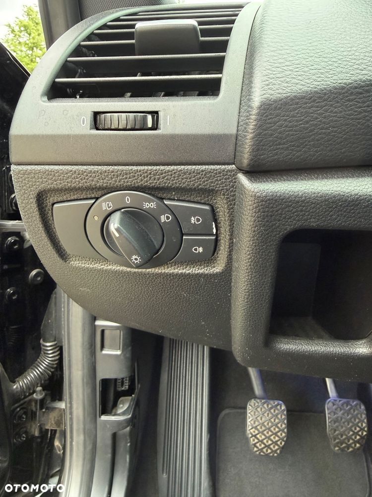BMW Seria 1 118d - 21