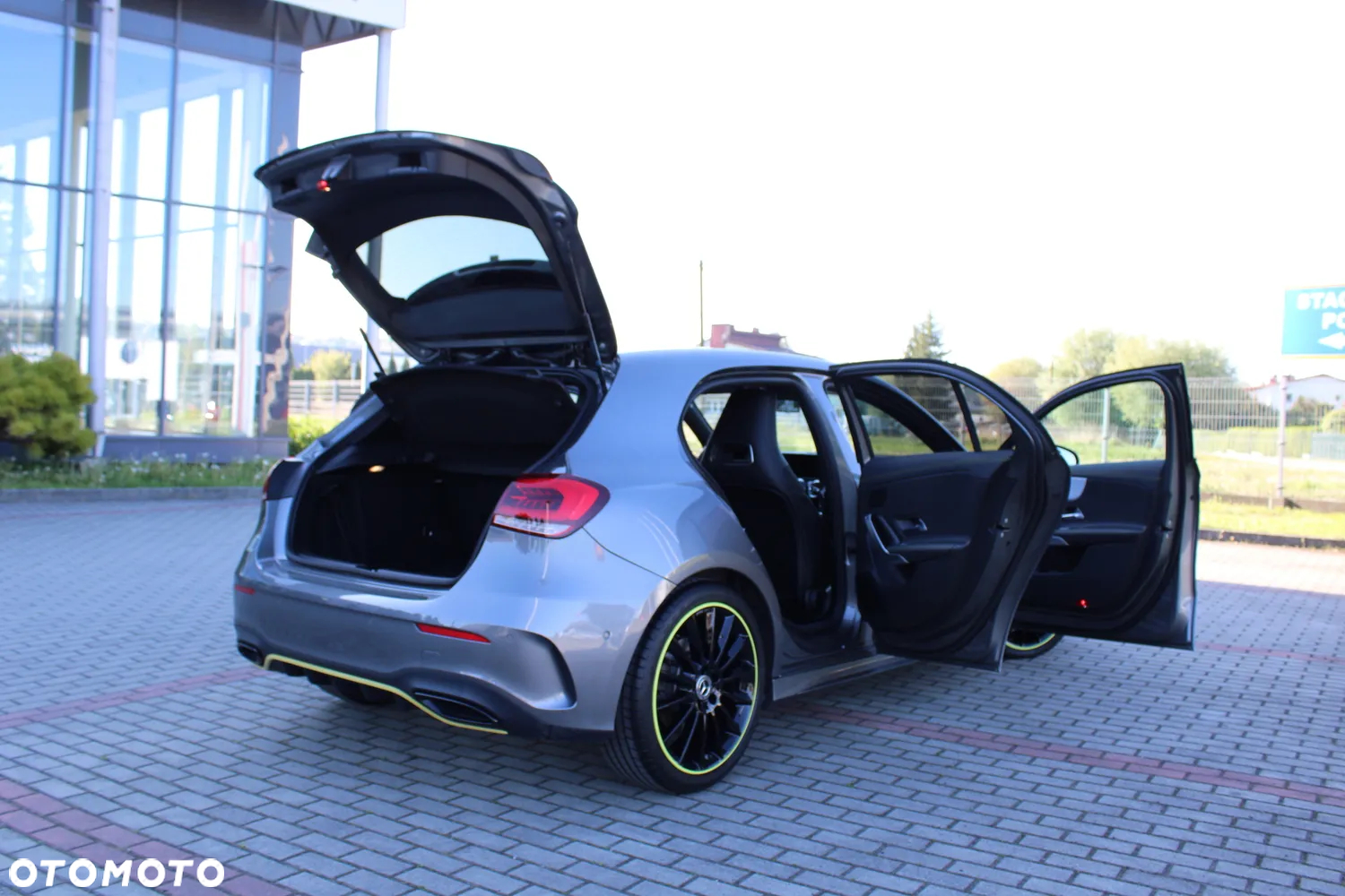 Mercedes-Benz Klasa A 250 7G-DCT AMG Line - 13
