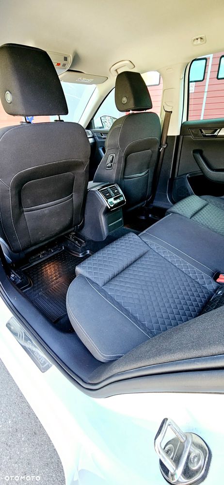 Skoda Superb 2.0 TDI Active DSG - 31