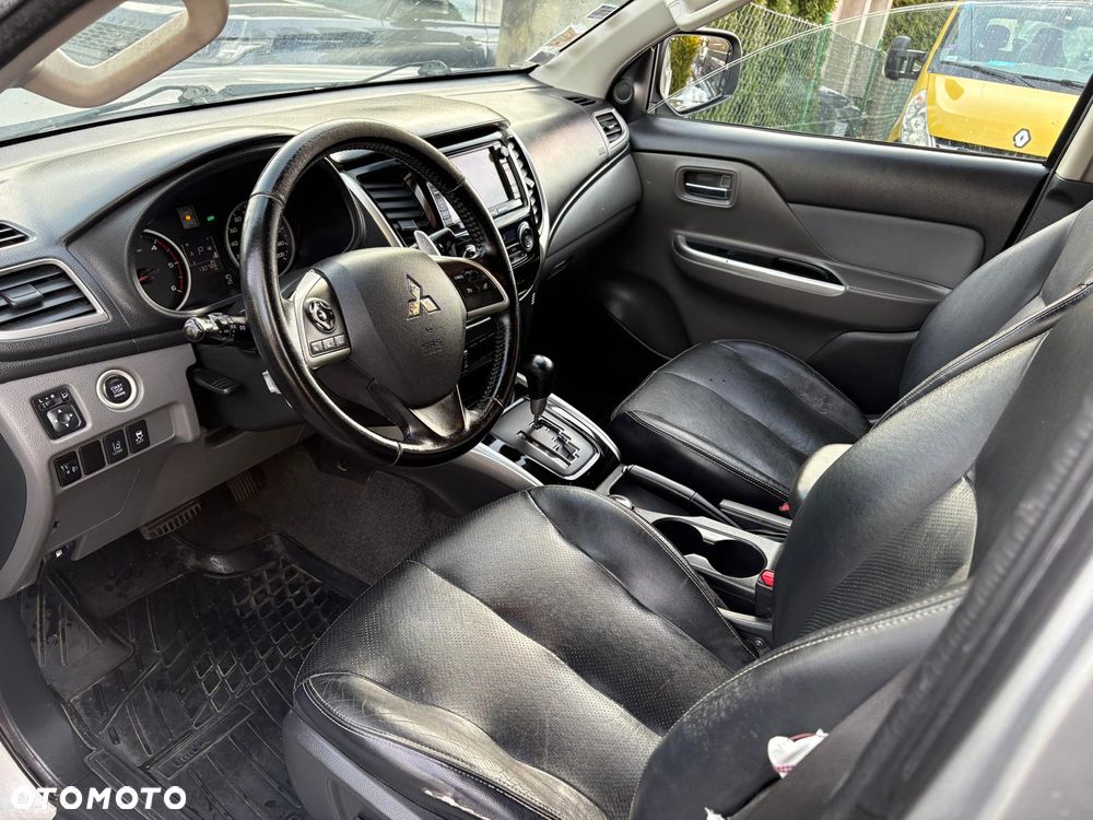 Mitsubishi L200 Pick Up 4x4 Autm Double Cab Edition 100+ - 24