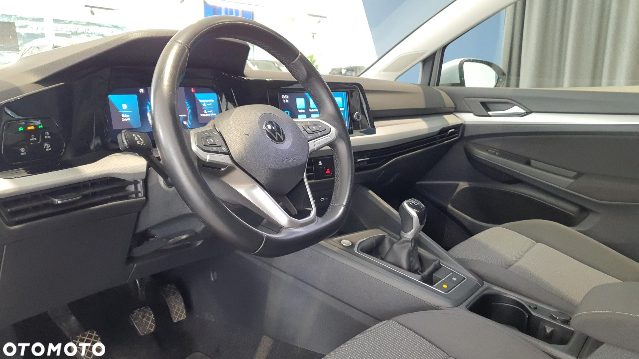 Volkswagen Golf VIII 2.0 TDI - 9