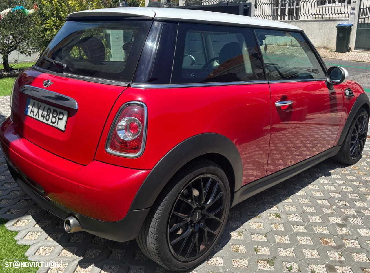 MINI 3 Portas Cooper D - 3