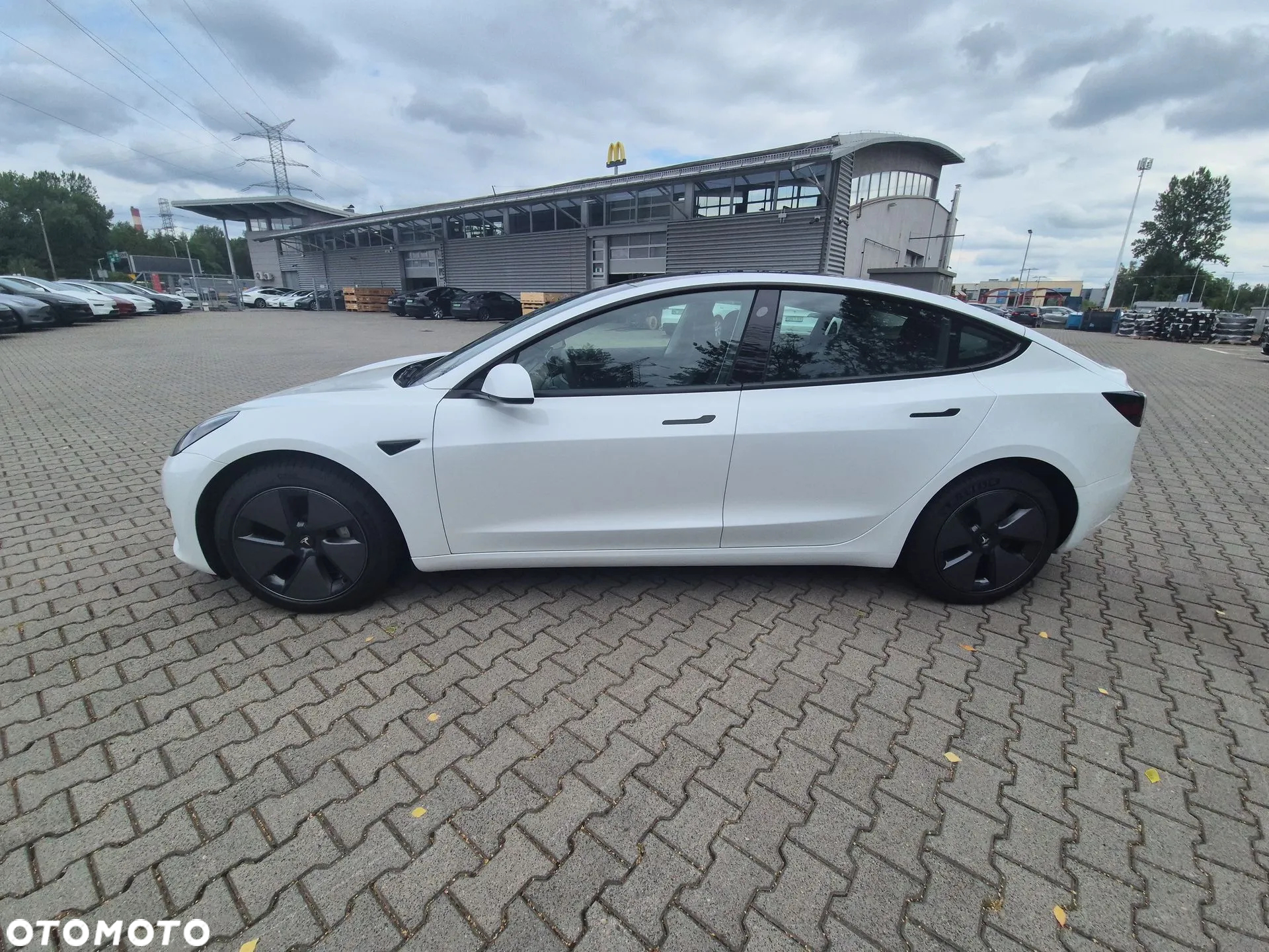 Tesla Model 3 RWD - 2