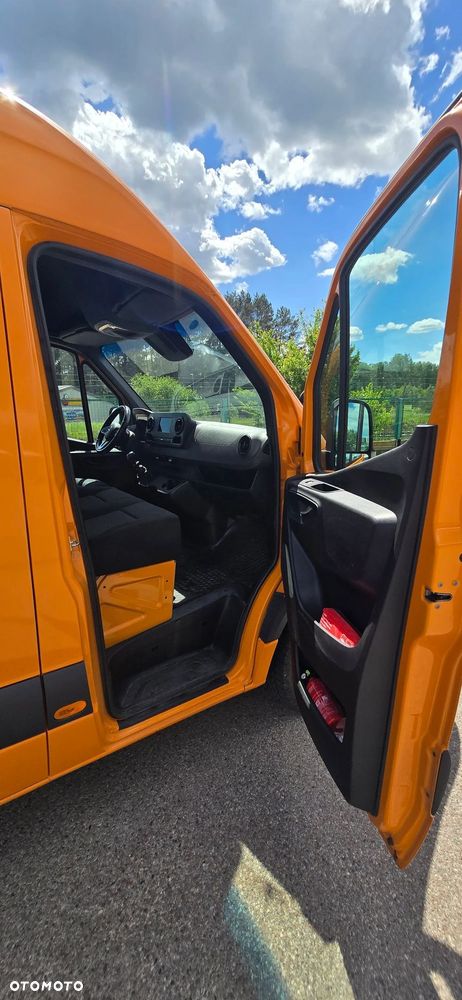 Mercedes-Benz SPRINTER - 13