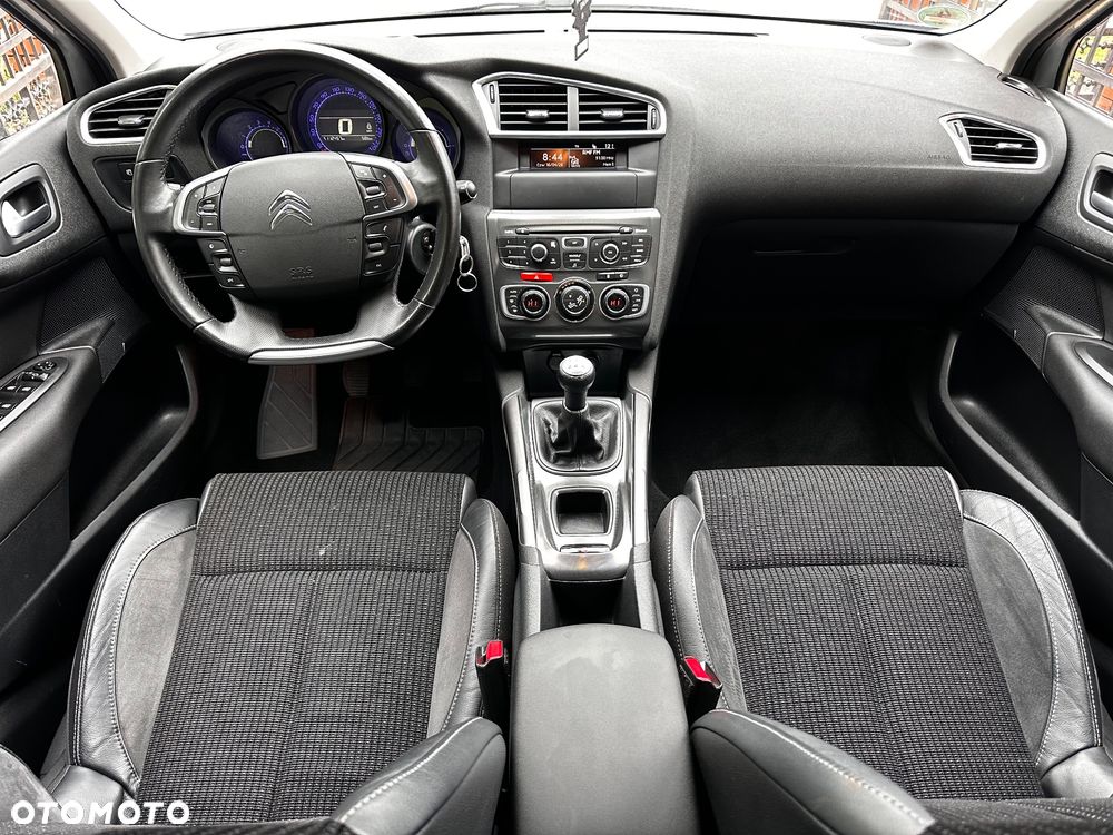 Citroën C4 VTi 120 Exclusive - 22