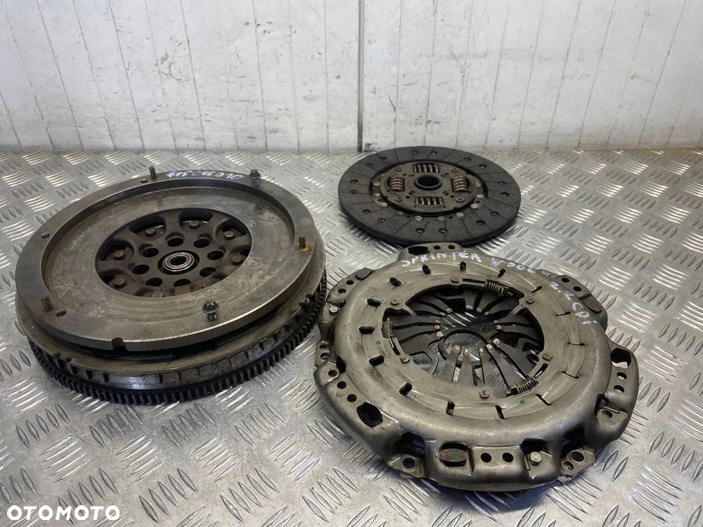 SPRZĘGŁO DWUMASA LUK MERCEDES SPRINTER W906 2.2 CDI 415066010 324056210 - 2