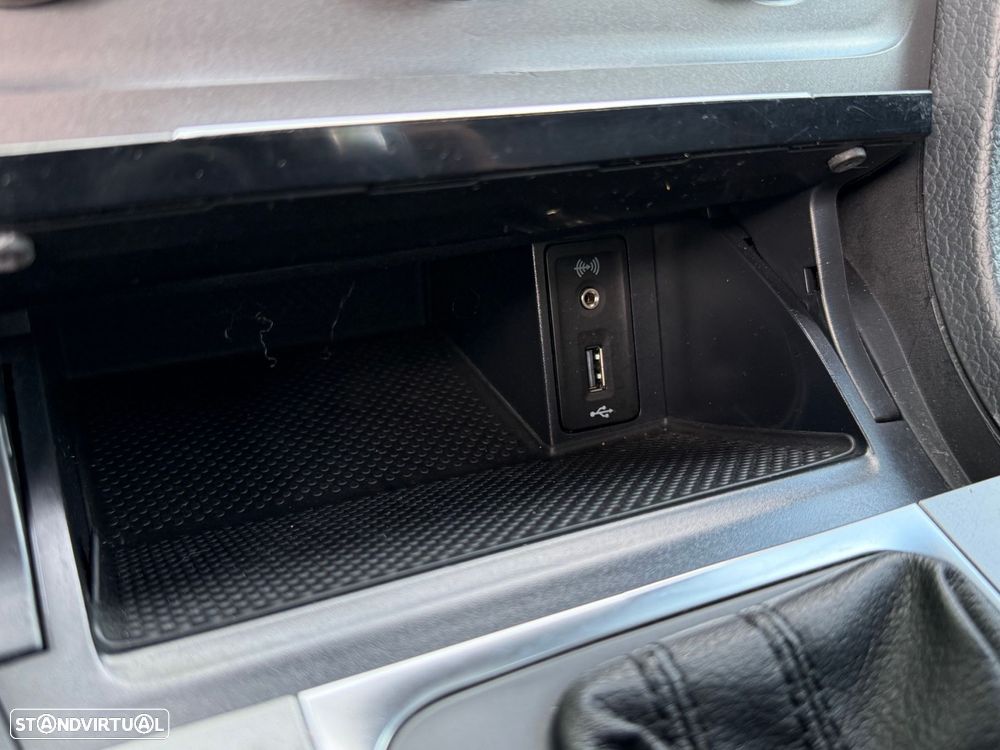 VW Golf 1.6 TDi Trendline DSG - 18