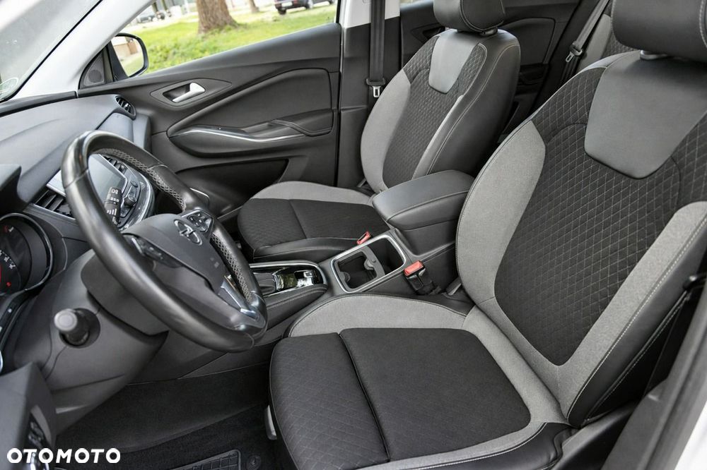Opel Grandland X - 21