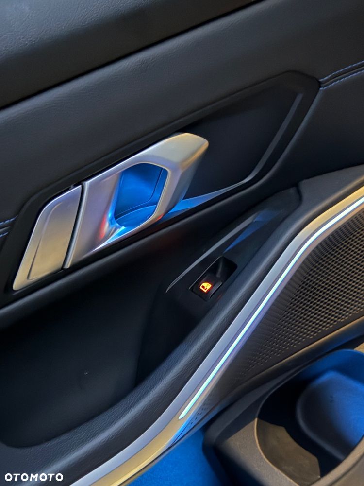 BMW Seria 3 330e Sport Line - 34