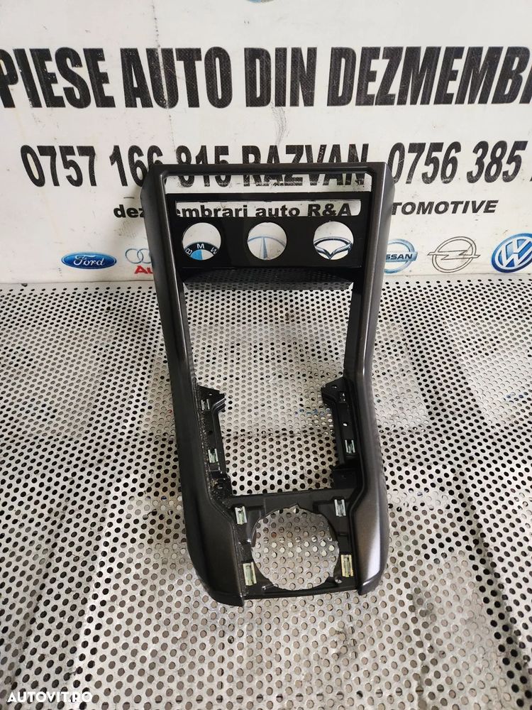 Ornament Trim Bord Consola Centrala Vw T-Roc Volan Stanga Dezmembrez Vw T-Roc - Dezmembrari Arad - 5