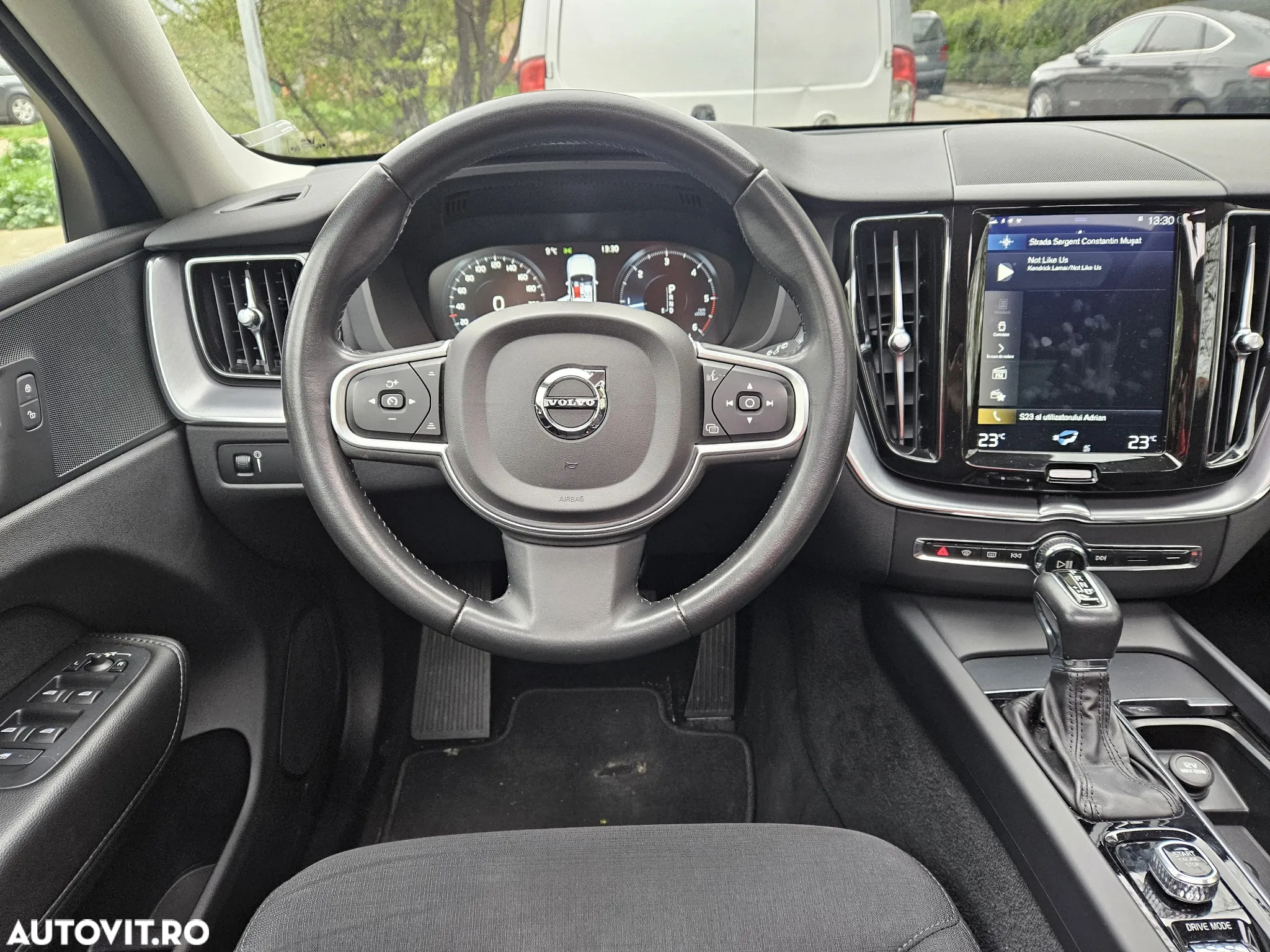 Volvo XC 60 D4 Momentum Pro - 15