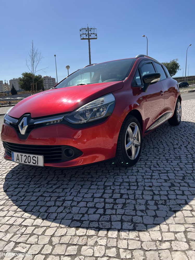 Renault Clio - 5