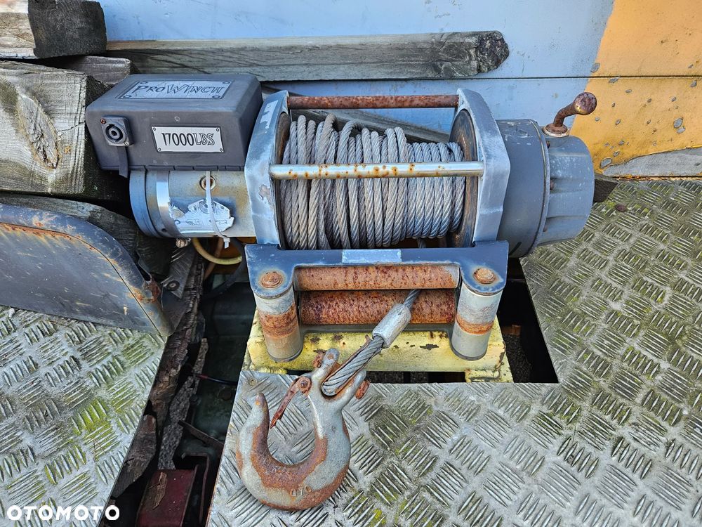 Mercedes-Benz 814D - 10