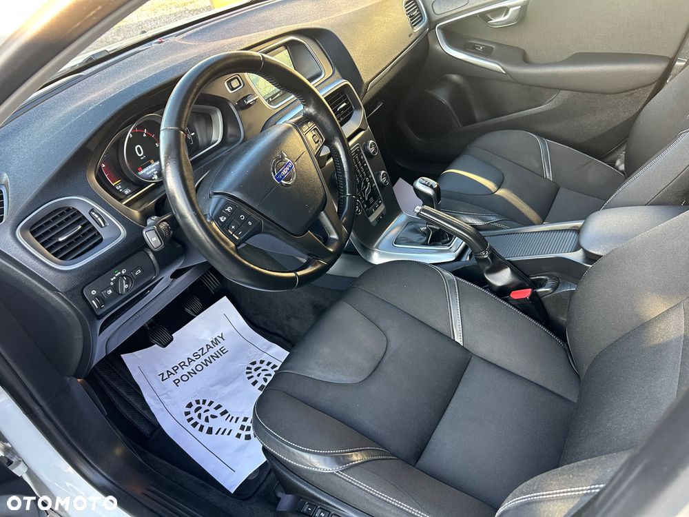 Volvo V40 D2 Kinetic - 8