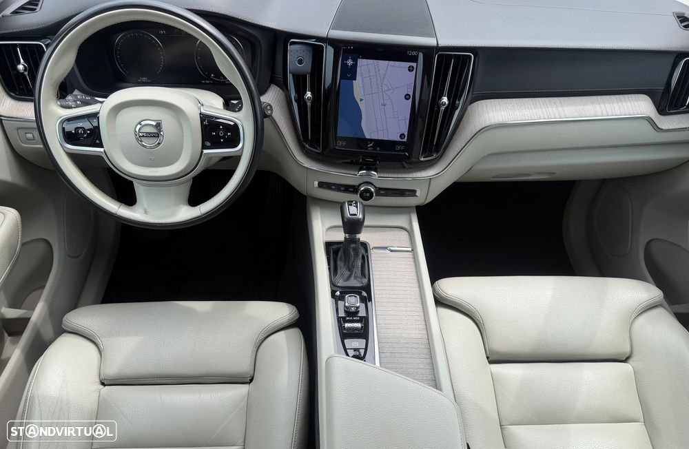 Volvo XC 60 2.0 D4 Inscription AWD Geartronic - 5