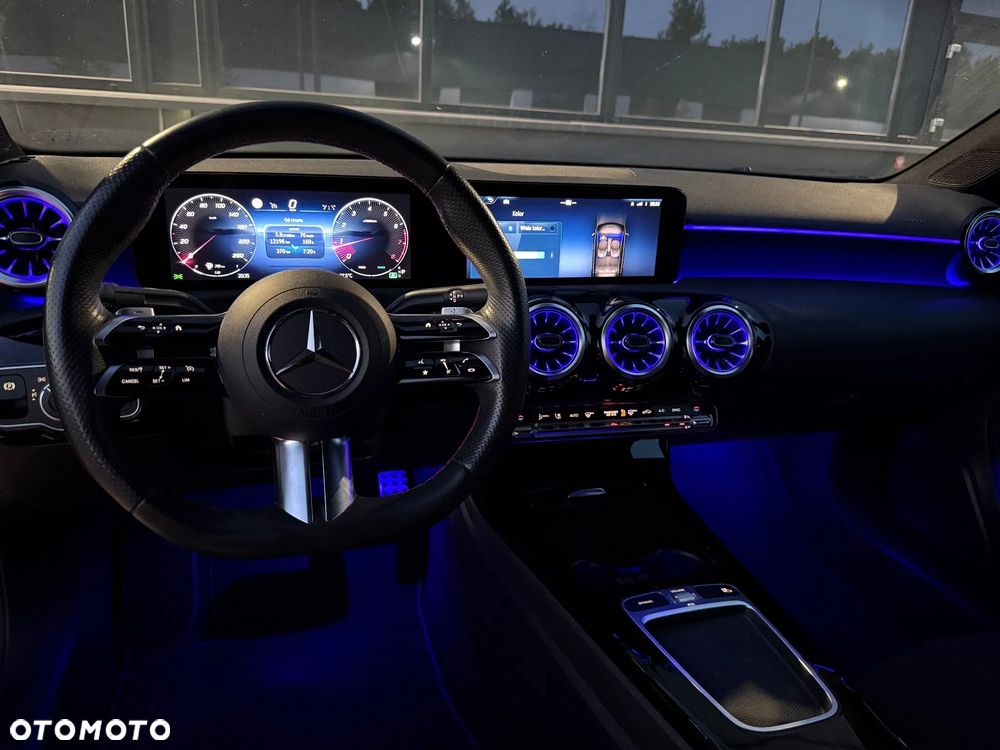 Mercedes-Benz Klasa A 180 AMG Line 7G-DCT - 7