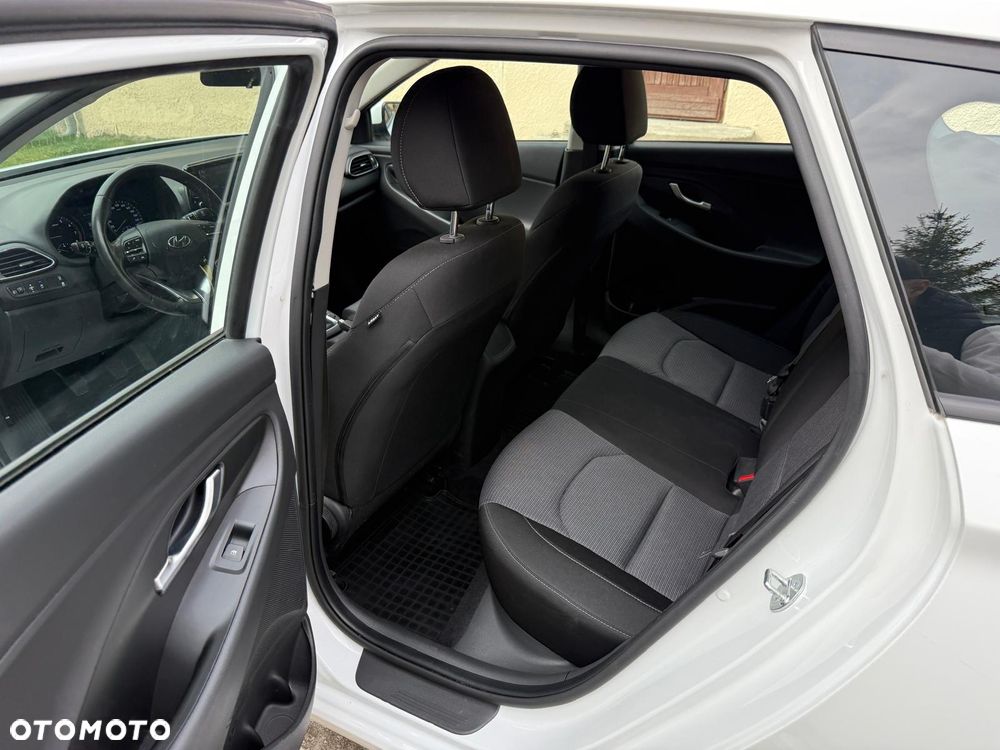 Hyundai i30 1.0 T-GDI Smart - 10