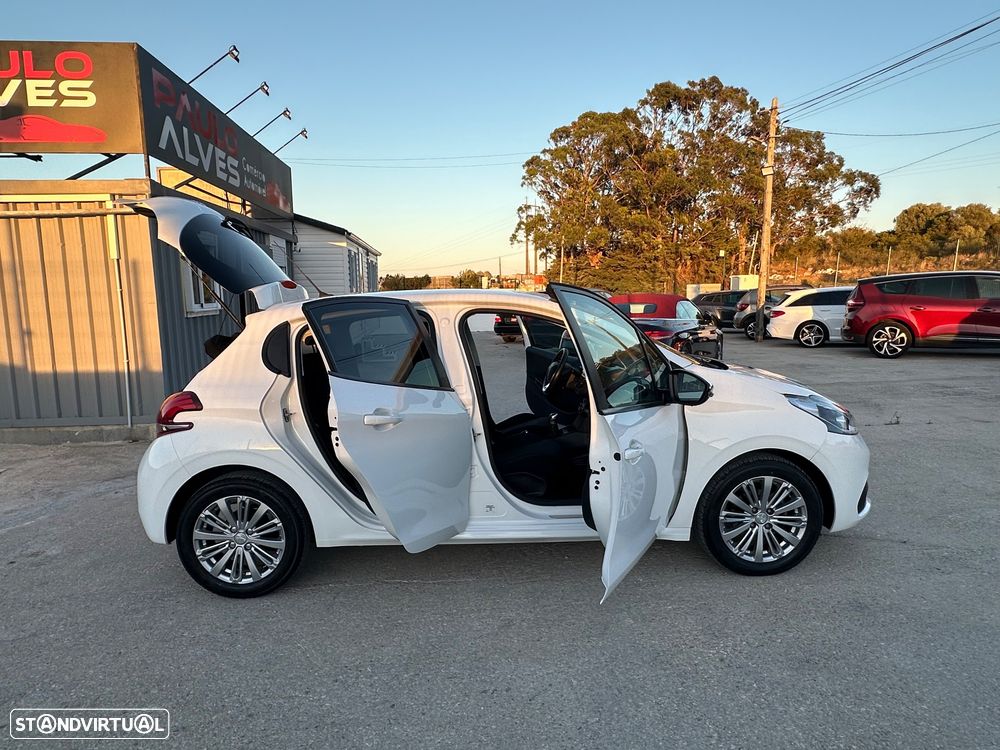 Peugeot 208 1.6 BlueHDi Style - 27