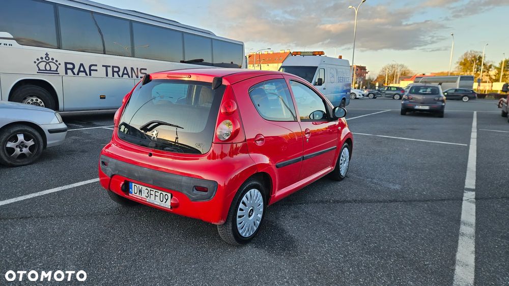 Peugeot 107 ver-1-0-urban-move - 14
