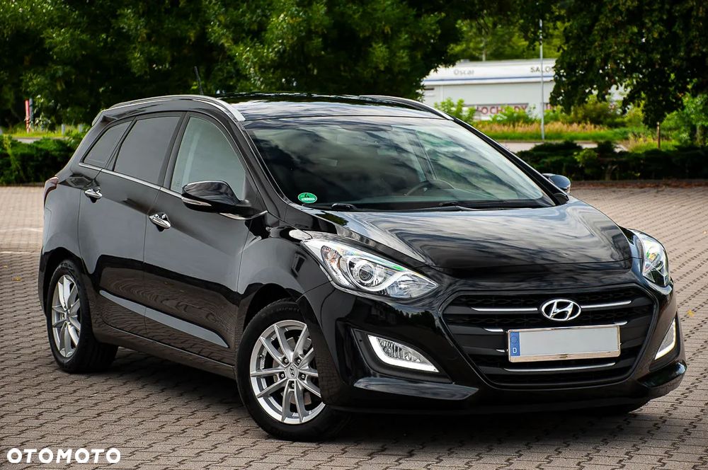 Hyundai i30 blue Kombi 1.6 CRDi DCT Premium - 11