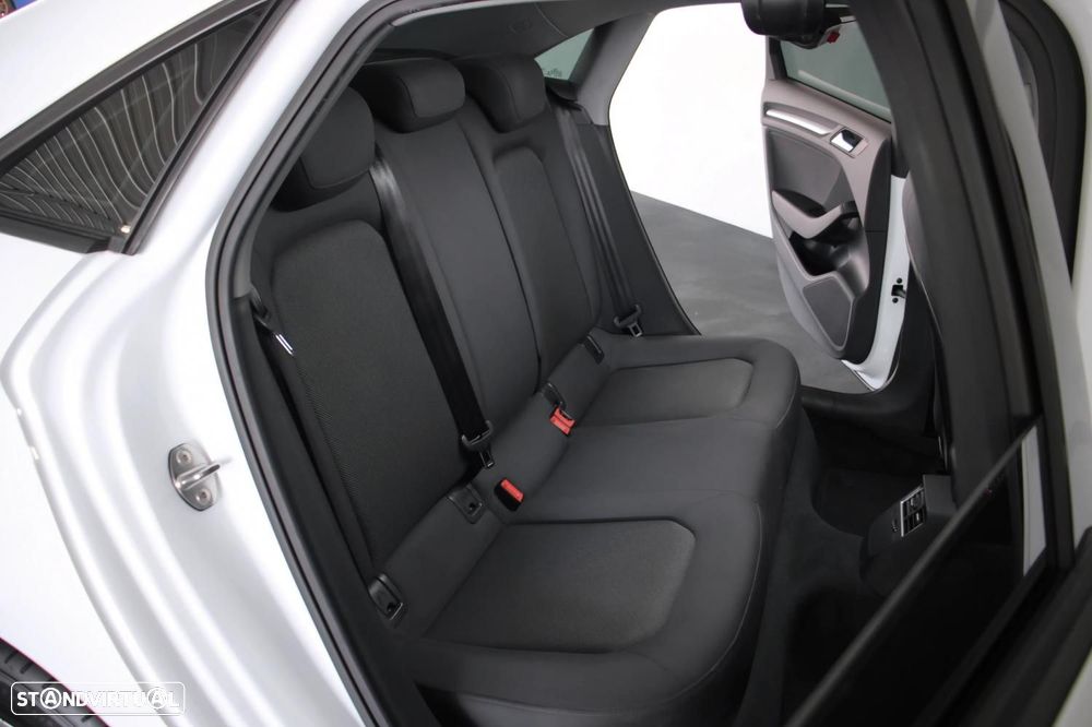 Audi A3 Limousine 1.6 TDI - 12