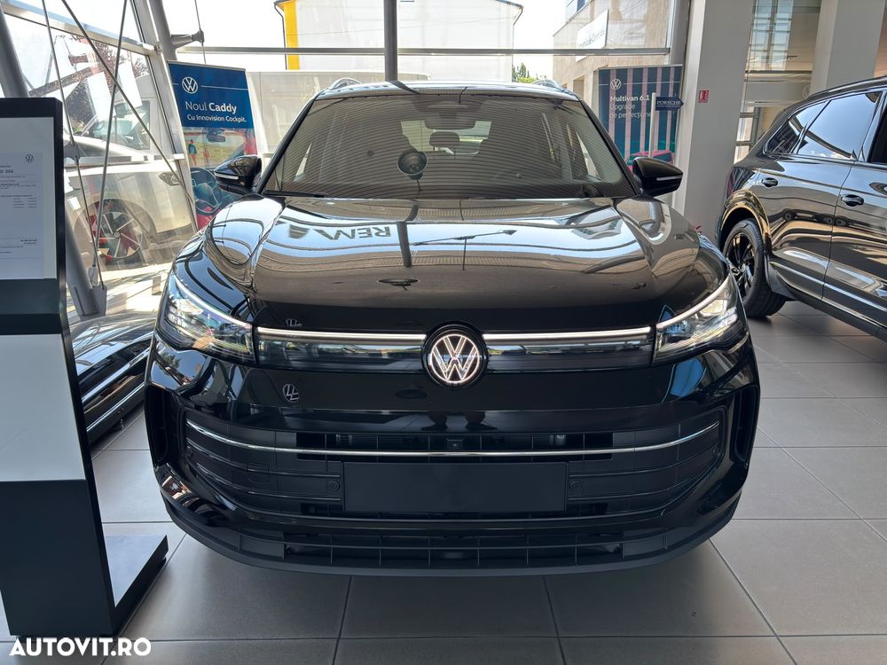 Volkswagen Tiguan - 2