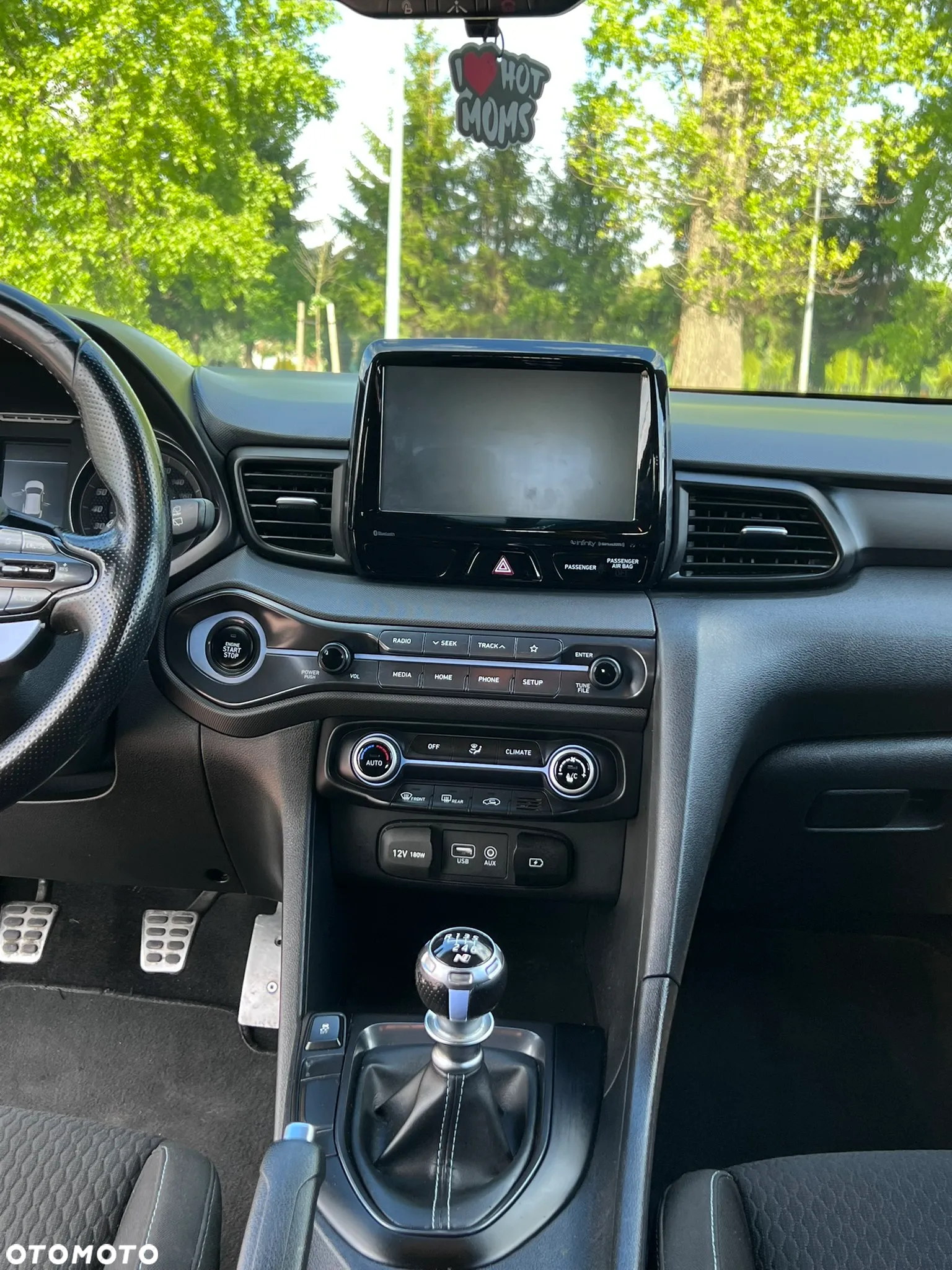 Hyundai Veloster - 15