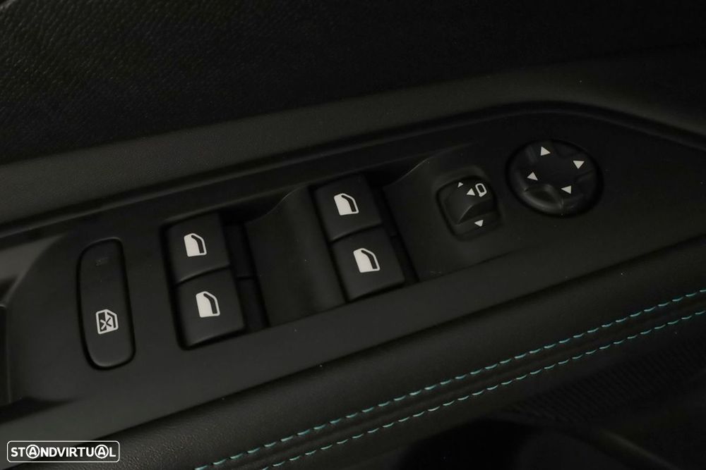 Peugeot 3008 1.6 Hybrid Allure Pack e-EAT8 - 21