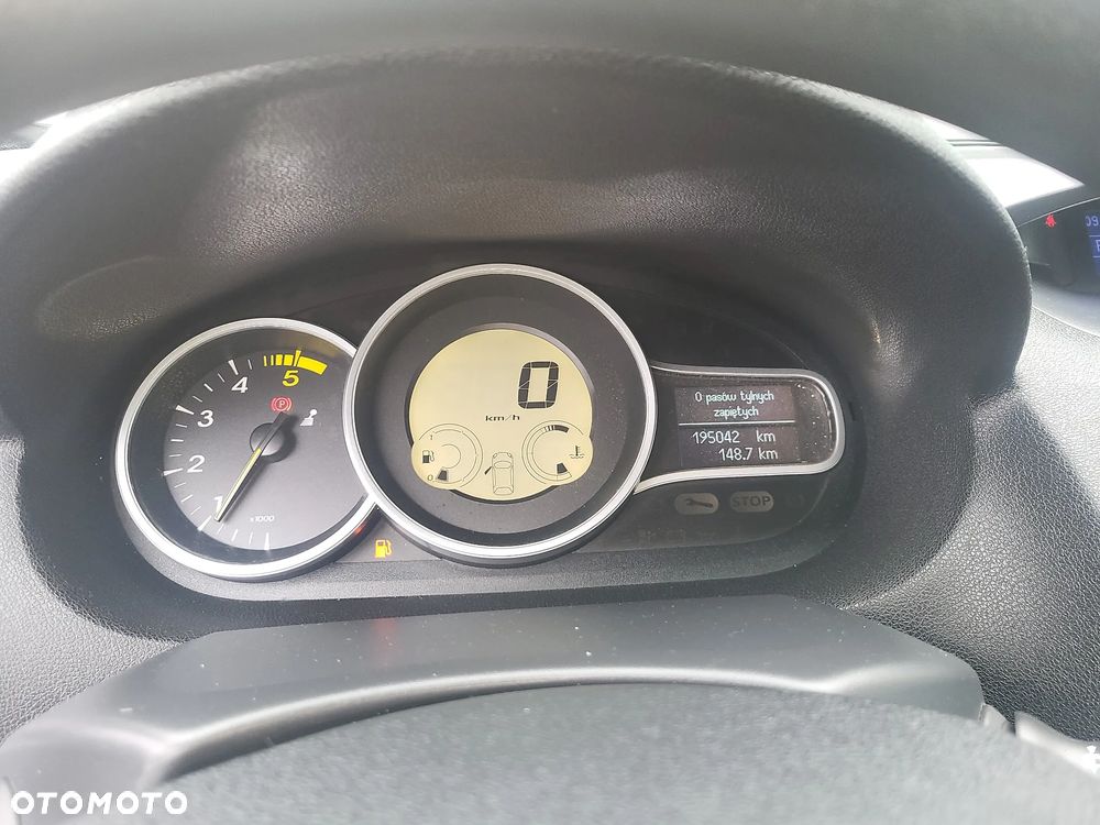 Renault Megane 1.5 dCi Privilege - 34