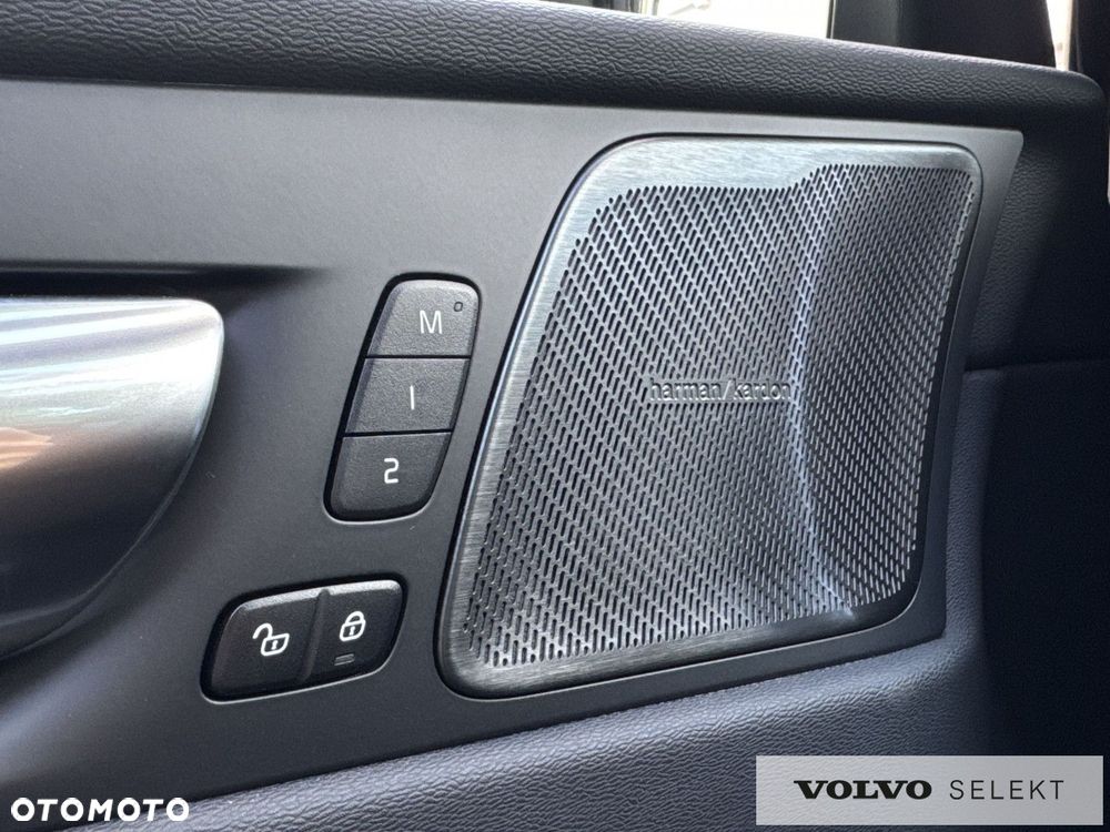 Volvo XC 60 - 24
