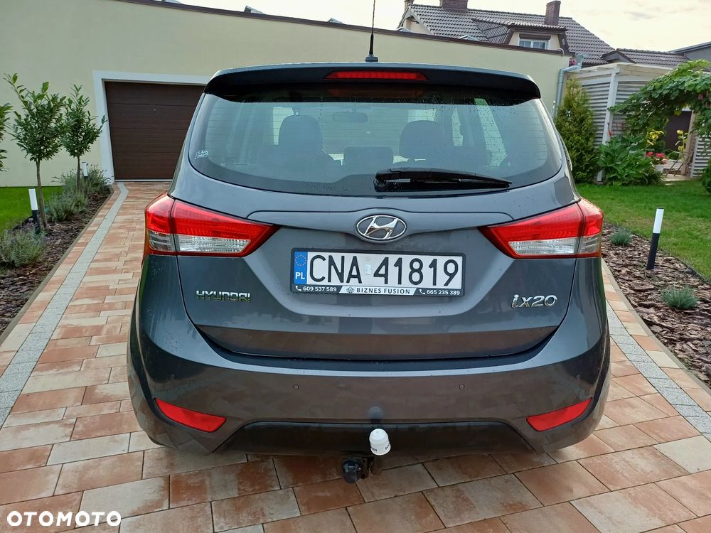 Hyundai ix20 1.4 blue - 9