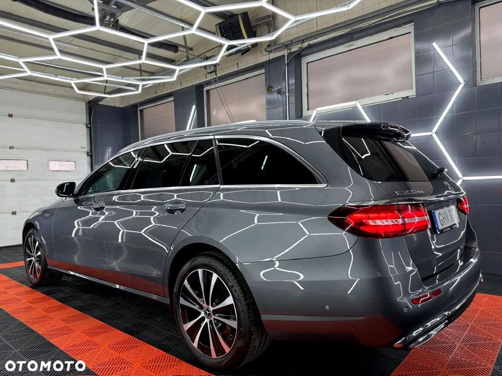 Mercedes-Benz Klasa E 300 de 4Matic 9G-TRONIC Avantgarde - 9