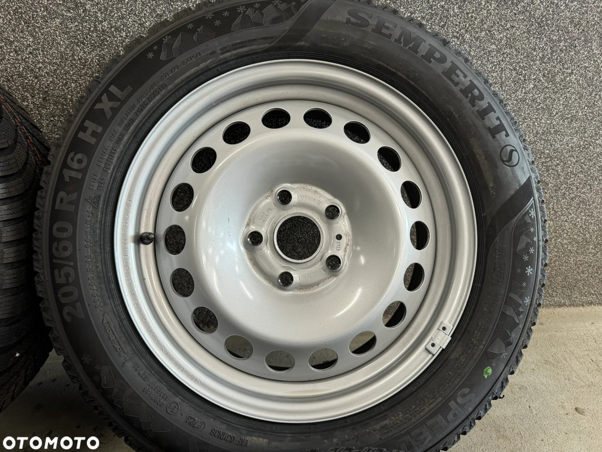 Koła Zimowe VW Touran 5TA 16 cali 5x112 4szt. Opony Zimowe Semperit 205/60/16 96H XL Nowe z kołpakami! - 9