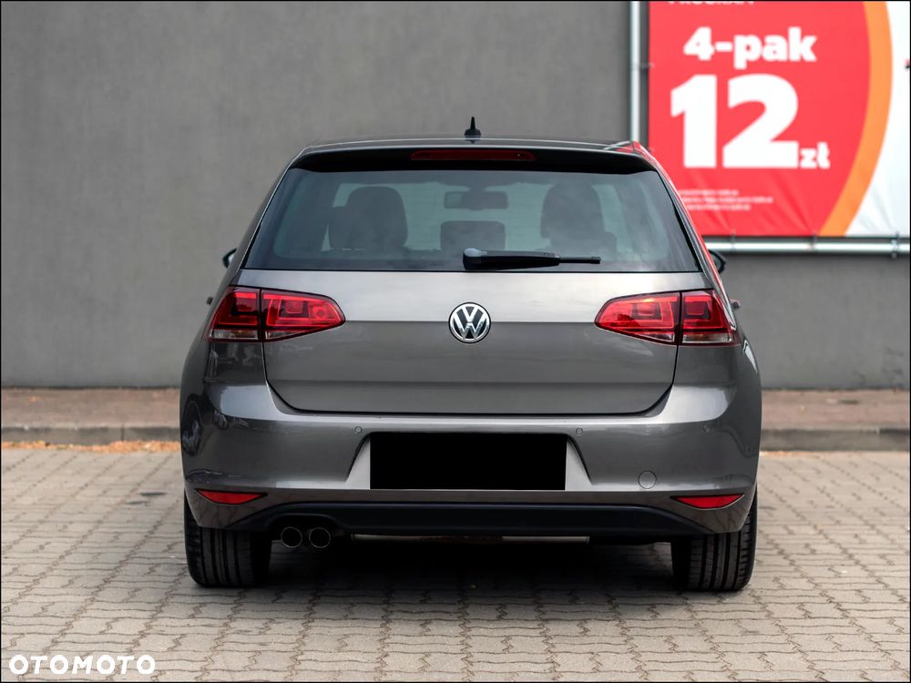 Volkswagen Golf - 4